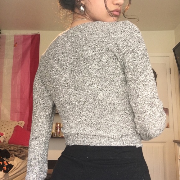 wrap shirt ❣️ - Picture 2 of 3